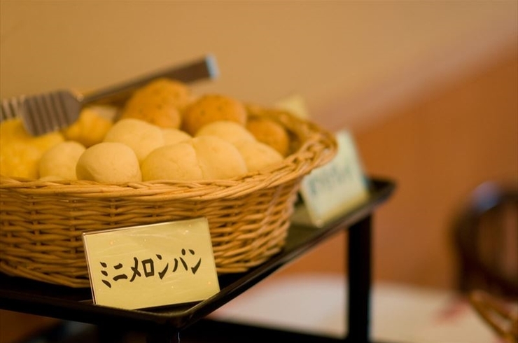 ミニメロンパン